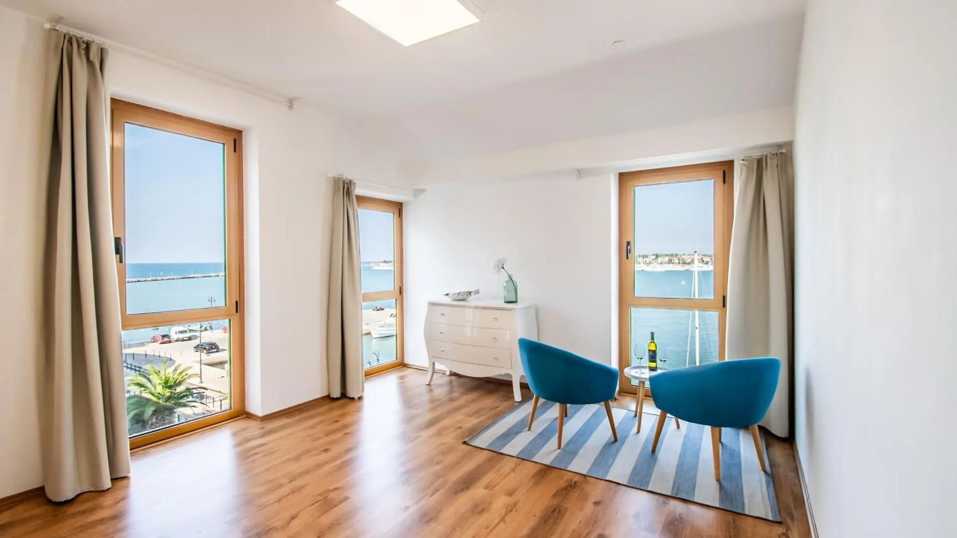 Umag Seafront Seaview Center Apartments Old Town 1,2,3,4 By Rentistra