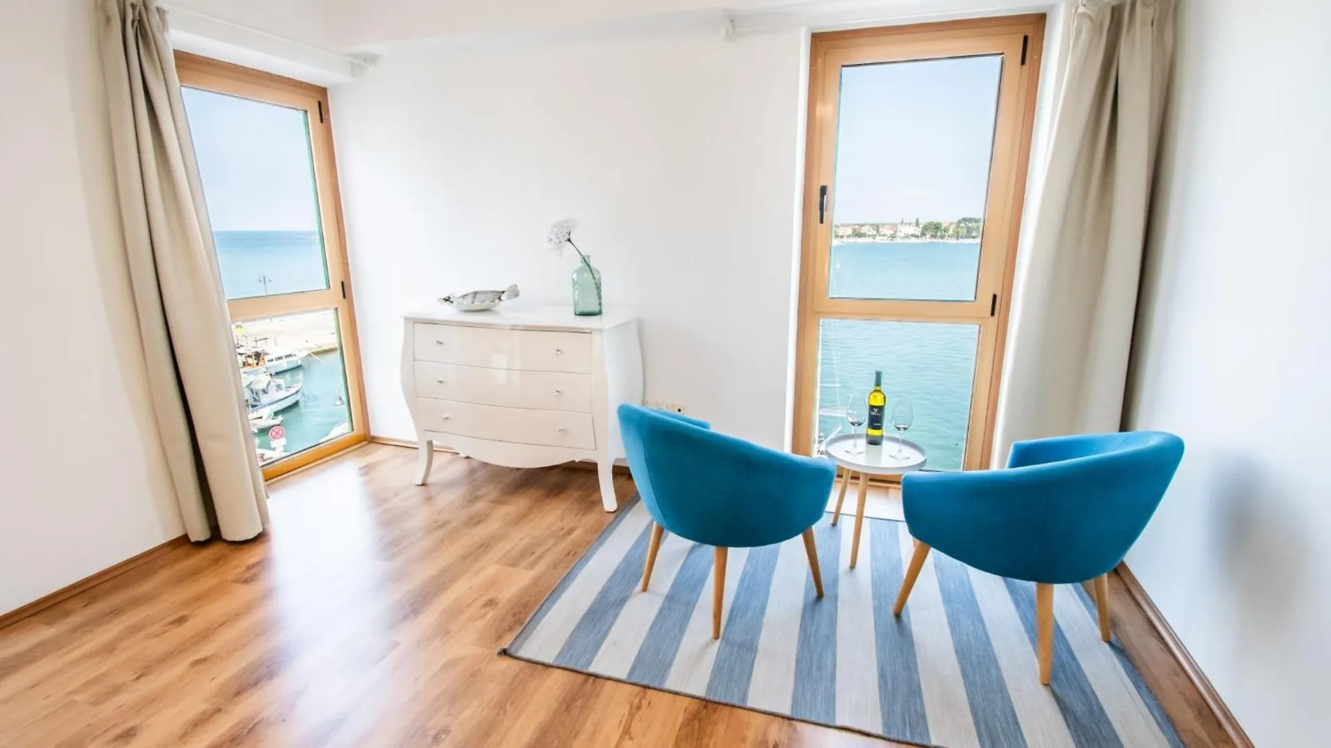 Umag Seafront Seaview Center Apartments Old Town 1,2,3,4 By Rentistra