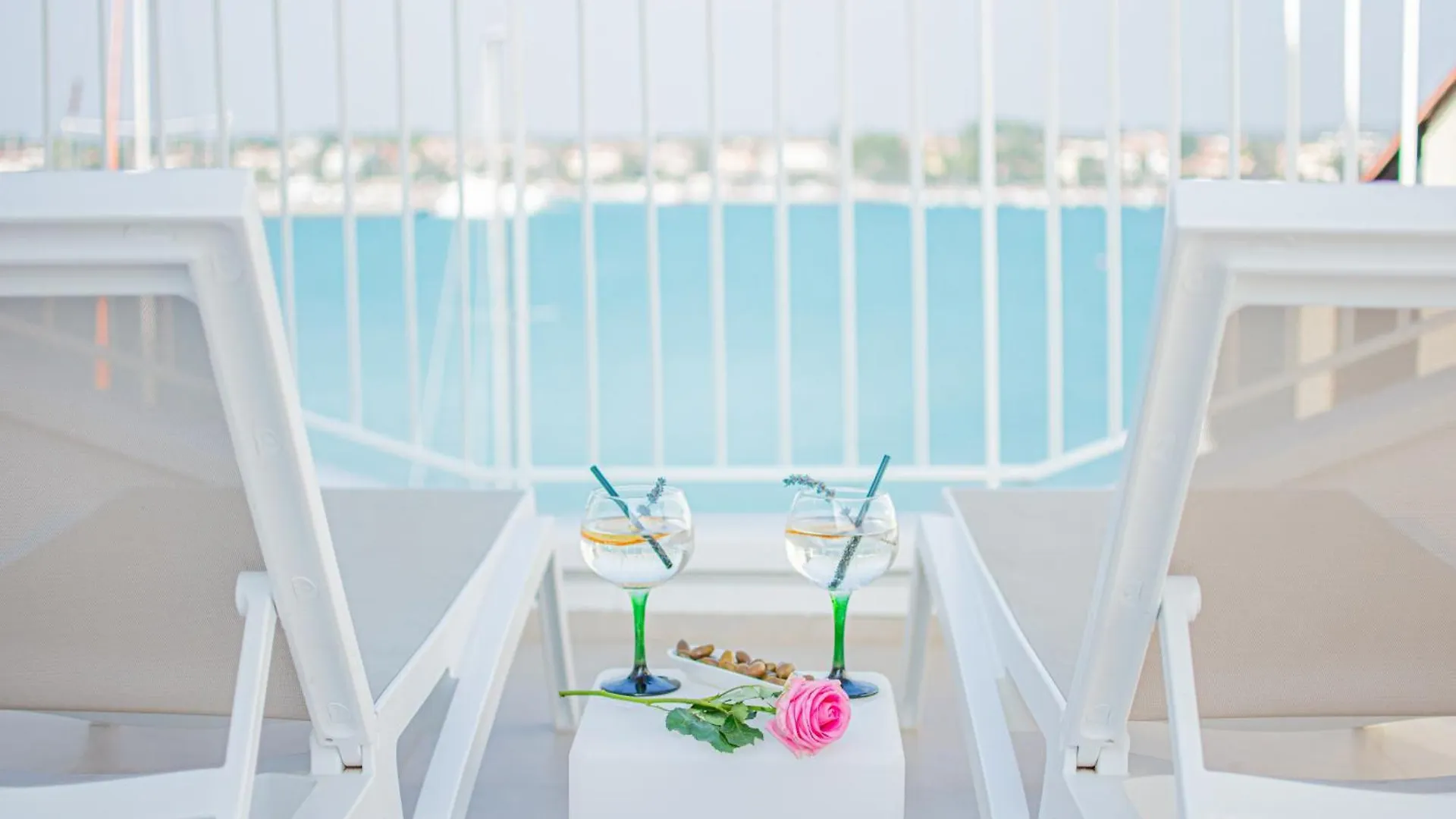 Umag Seafront Seaview Center Apartments Old Town 1,2,3,4 By Rentistra