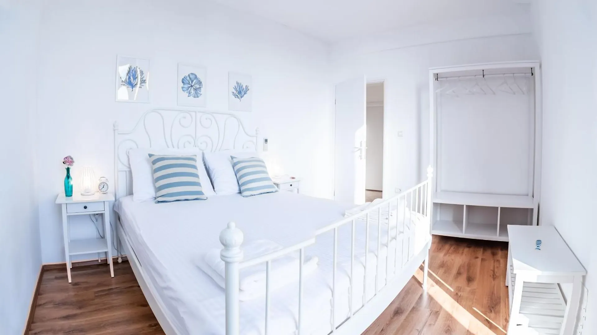 Umag Seafront Seaview Center Apartments Old Town 1,2,3,4 By Rentistra Croatia