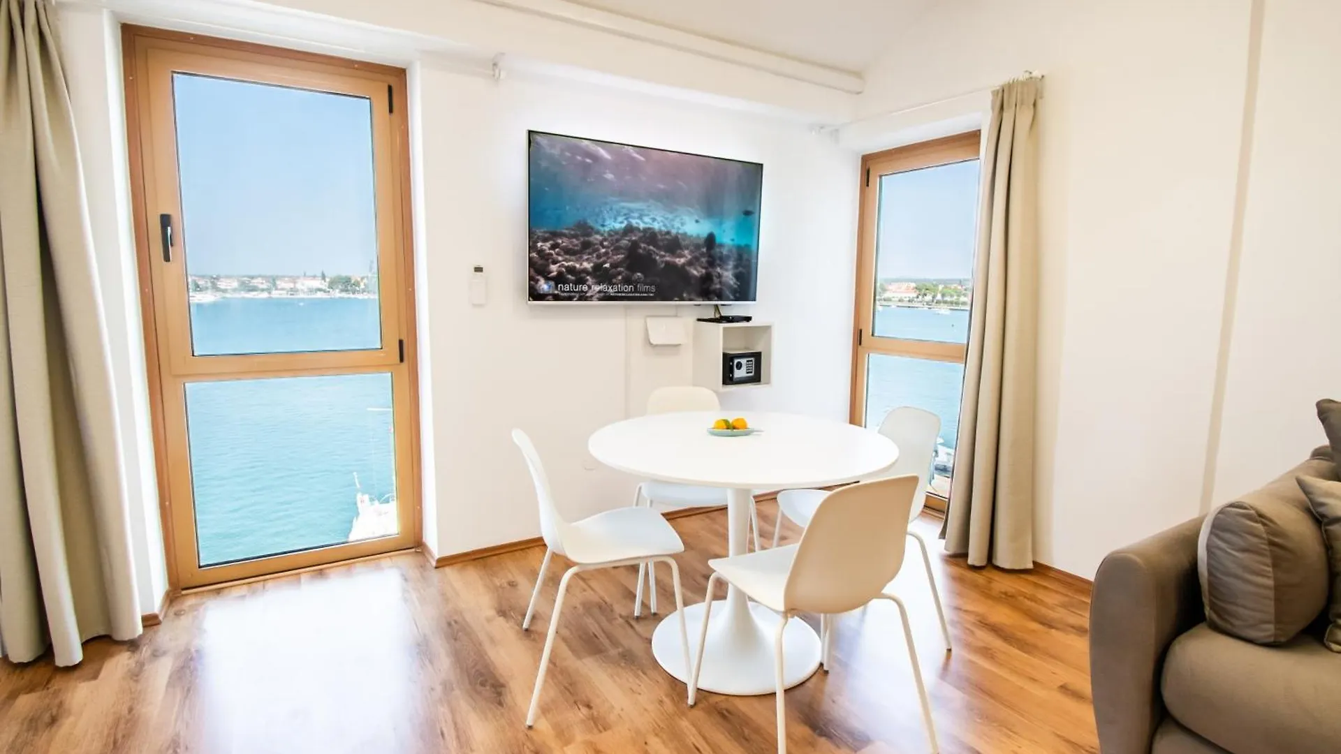 Umag Seafront Seaview Center Apartments Old Town 1,2,3,4 By Rentistra Croatia