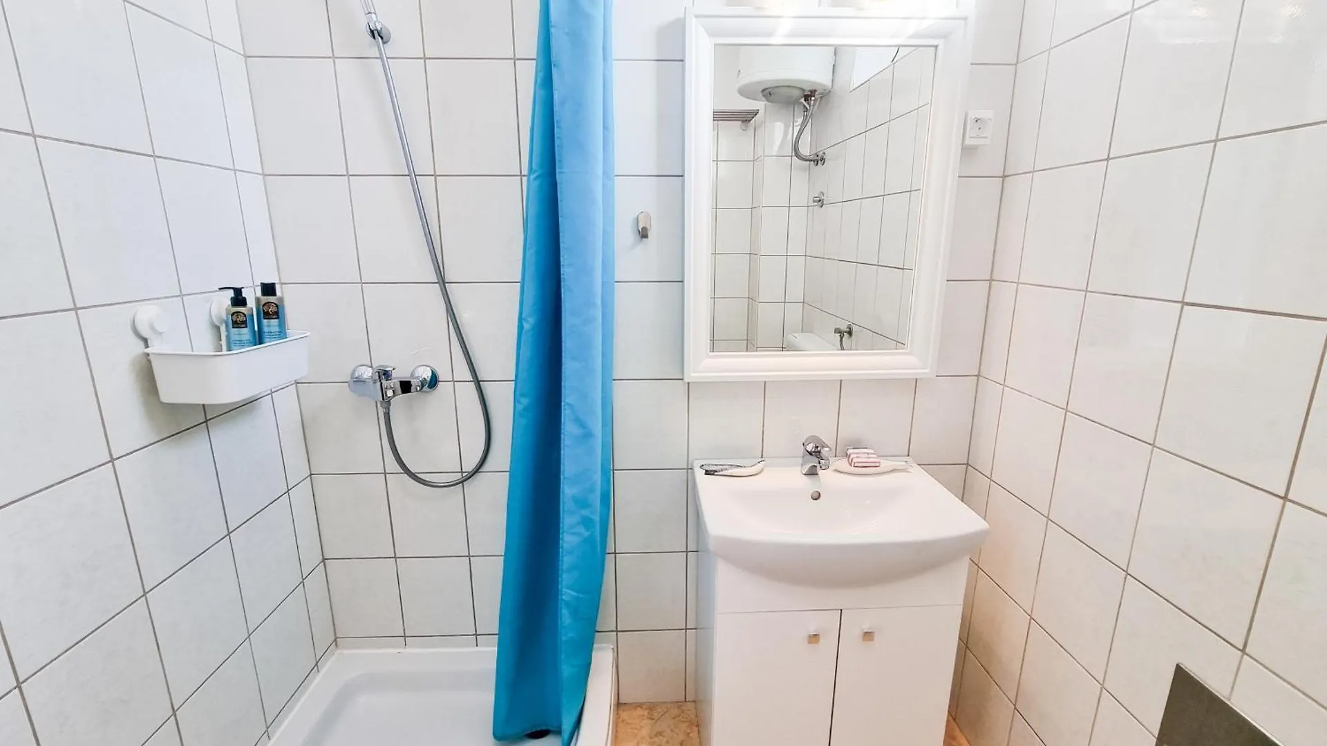 Umag Seafront Seaview Center Apartments Old Town 1,2,3,4 By Rentistra
