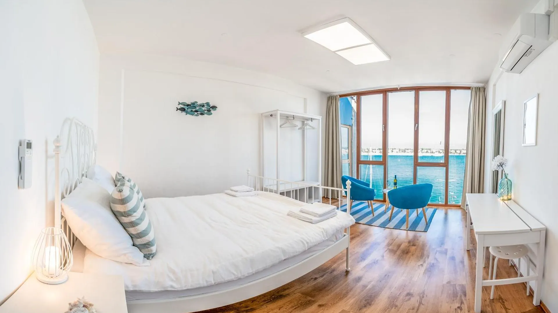 Umag Seafront Seaview Center Apartments Old Town 1,2,3,4 By Rentistra Croatia