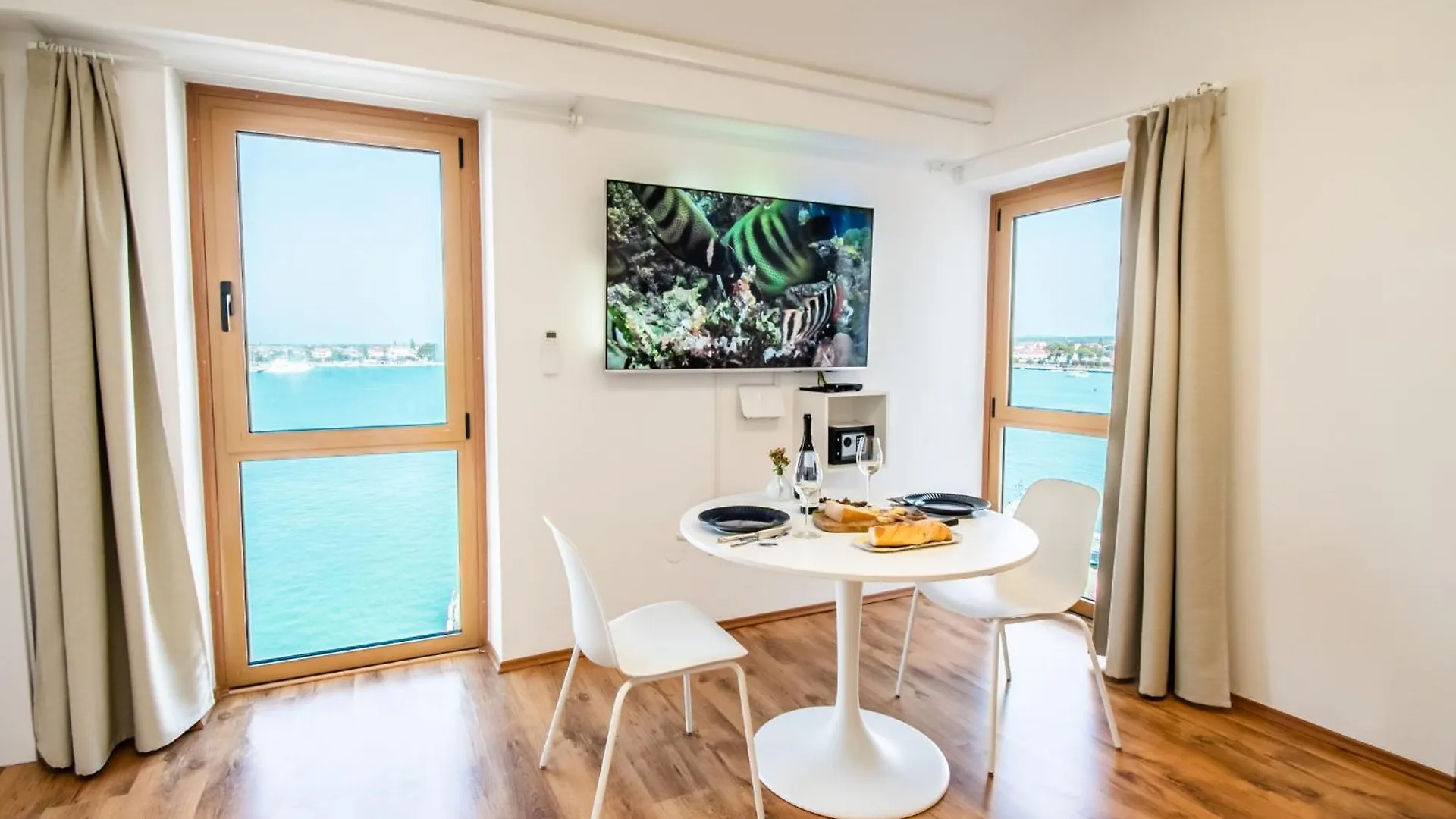 Umag Seafront Seaview Center Apartments Old Town 1,2,3,4 By Rentistra 0*,  Croatia