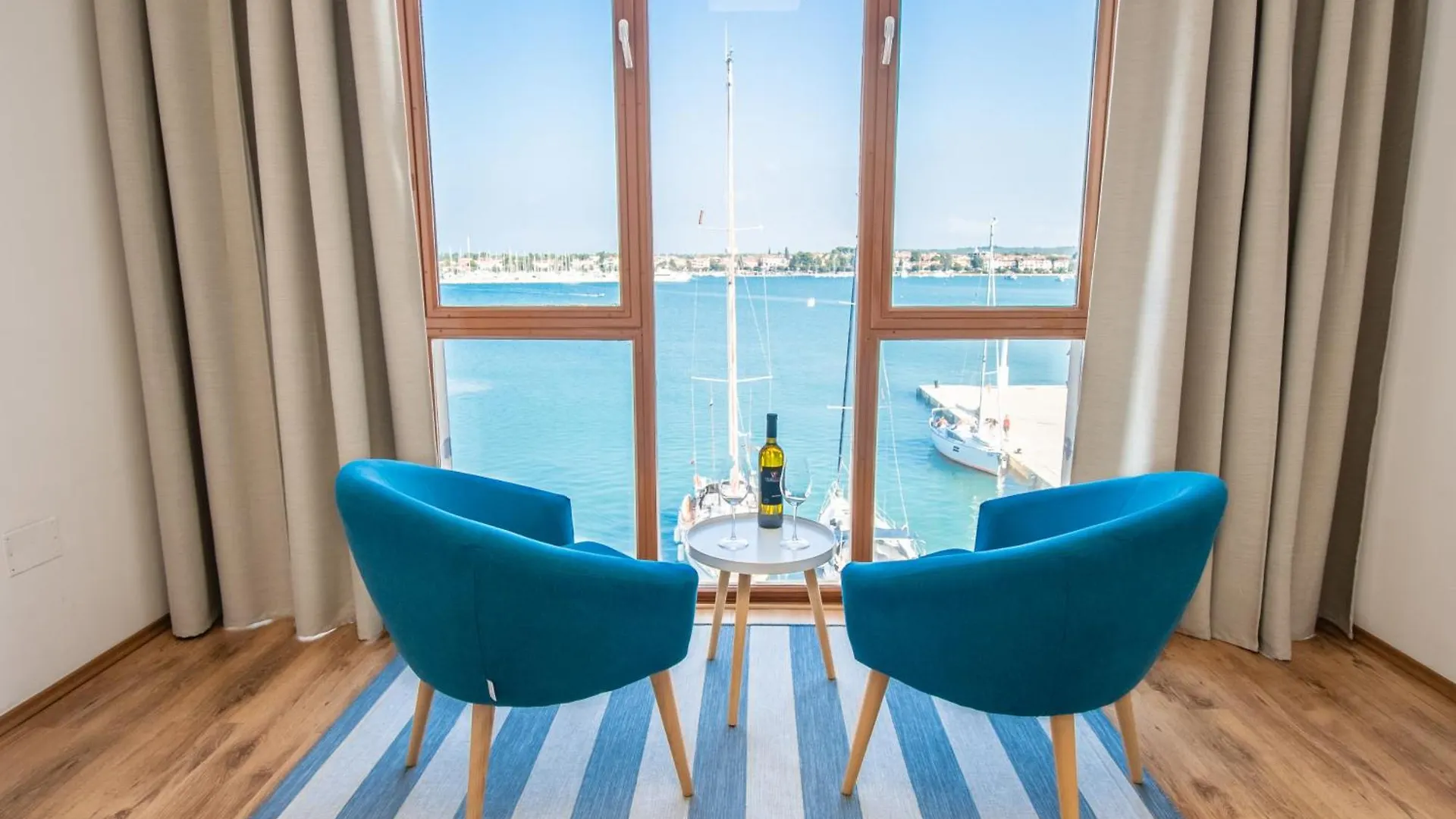 Umag Seafront Seaview Center Apartments Old Town 1,2,3,4 By Rentistra