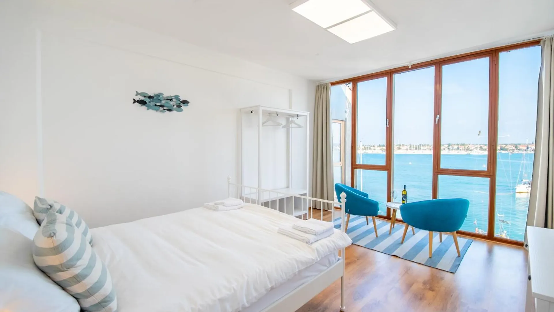Umag Seafront Seaview Center Apartments Old Town 1,2,3,4 By Rentistra